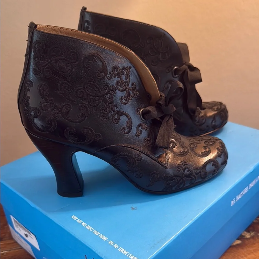John Fluevog Stunner Black Embroidery Patterned Heeled Boots - Picture 2 of 16